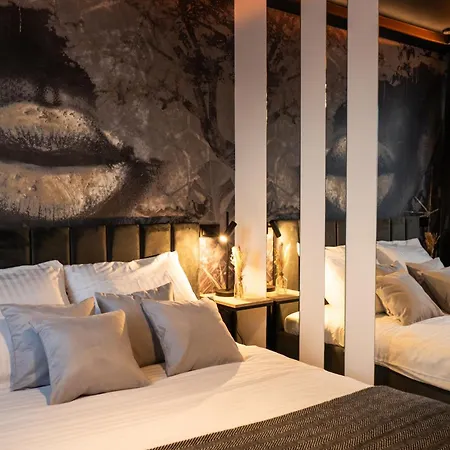 Bliss Apartment *